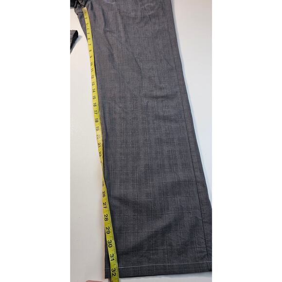 Hugo boss grey plaid pants 38 x 34 proffesional career trousers flat front EUC - Picture 8 of 9